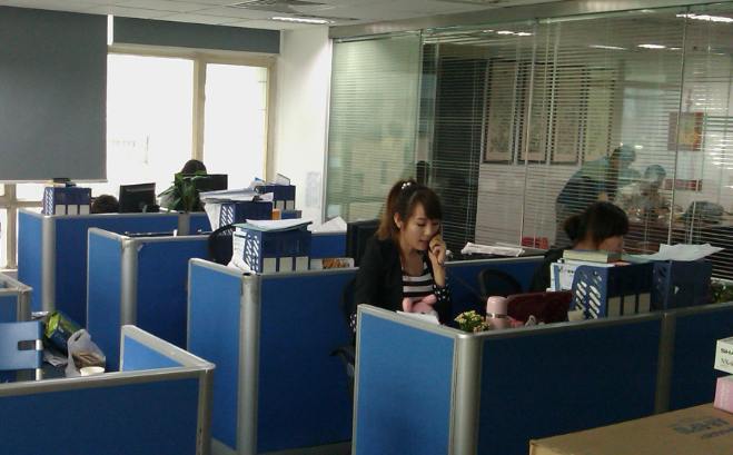 东莞市容微电子有限公司PCB线路板加工工艺技术优势解析